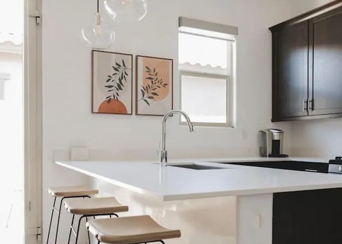 Apartment Luxury 1 Bedroom Casita With Private Yard, Garage And Wd Phoenix